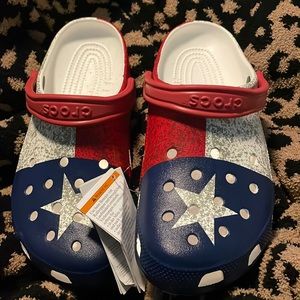 NWT Texas flag crocs m8w10